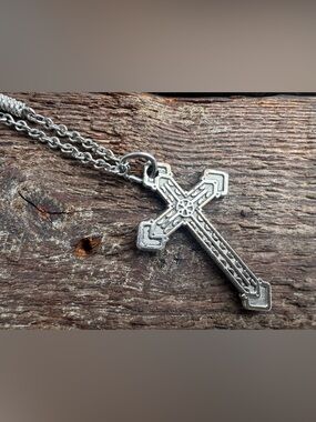 Vintage Silver-Tone Cross Necklace